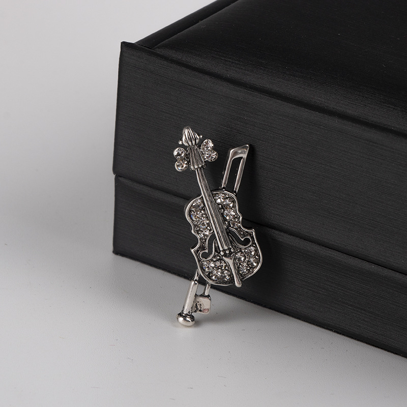 Crystal Violin Brooch Jewelry  - Men Accessories Brooch recension och pris