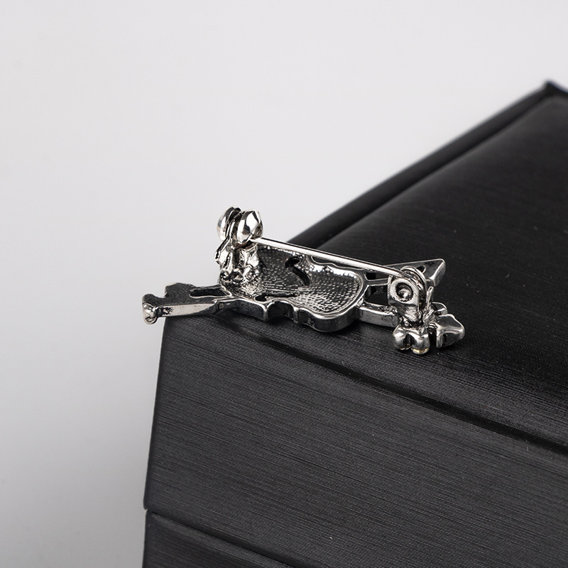 Crystal Violin Brooch Jewelry  - Men Accessories Brooch recension och pris