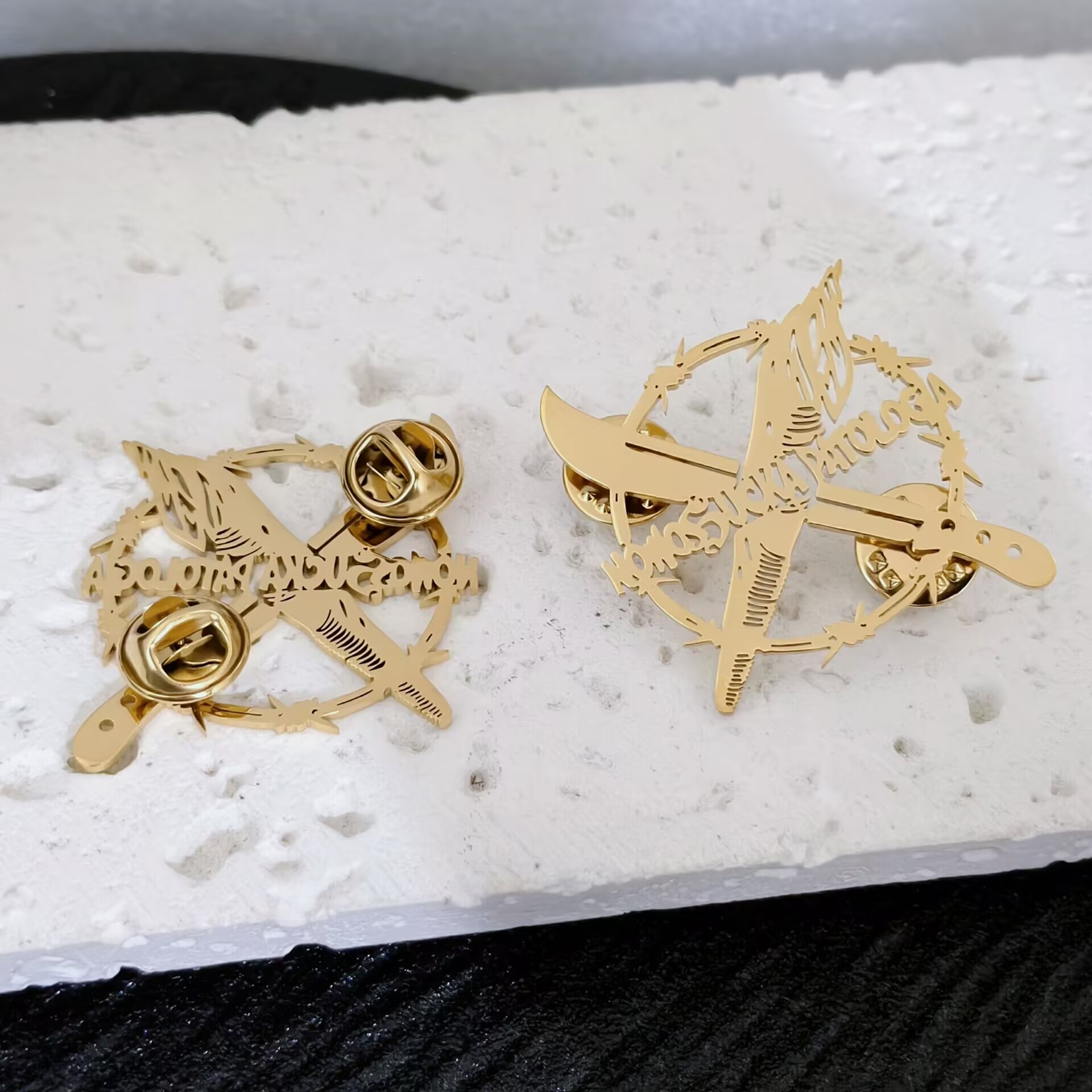 Custom Stainless Steel Brooch  - Men Accessories Brooch recension och pris